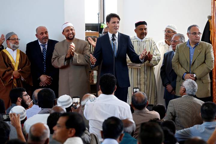 trudeau-in-mosque