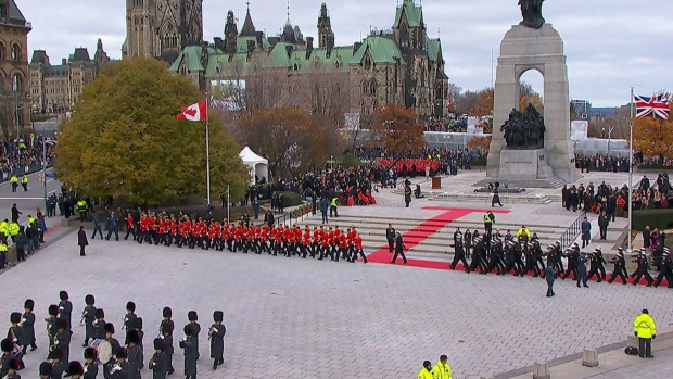 rememberance-day-parliament-hill