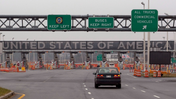 border-crossing-to-u-s