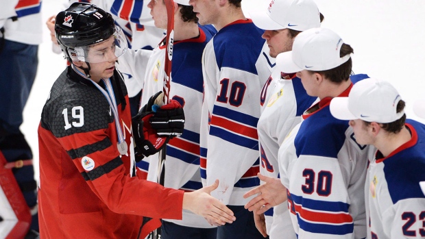 strome-dylan-handshake